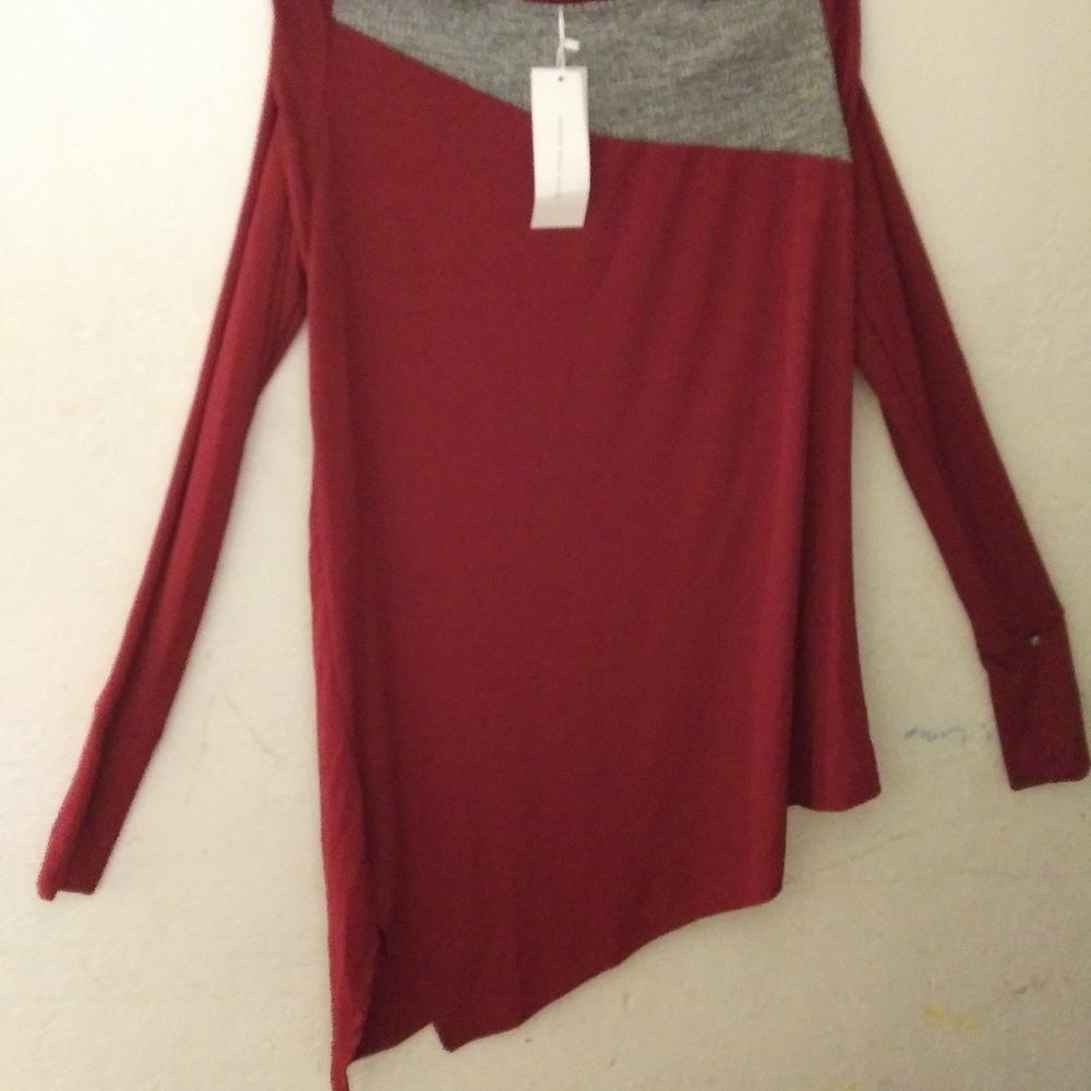 Rose gal burgandy long sleeve shirt
